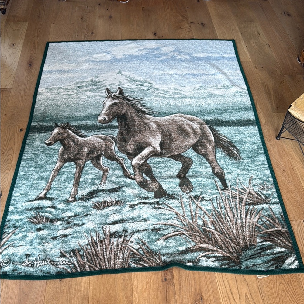 Horse Design Blanket - Green and Brown